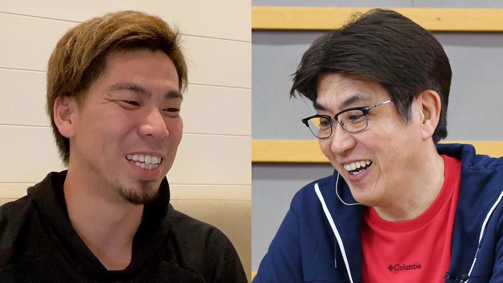 「石橋、薪を焚べる」に出演する（左から）メジャーリーガーの前田健太投手、石橋貴明。(c)フジテレビ