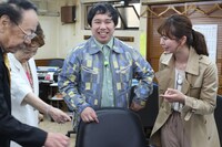 「霜降り明星のあてみなげ」のワンシーン。(c)静岡朝日テレビ