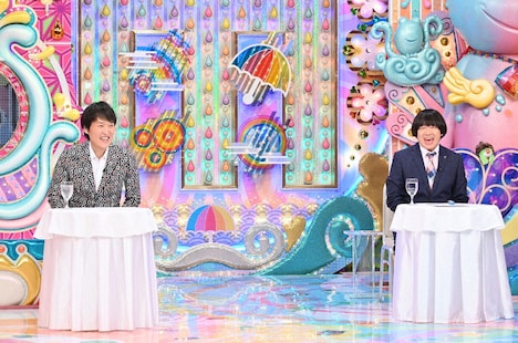 （左から）千原ジュニア、蛍原徹。(c)テレビ朝日