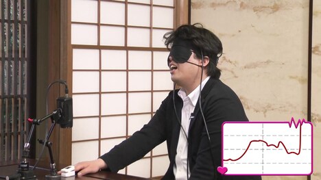 女性の話す方言を聞く宮下草薙・草薙。(c)MBS