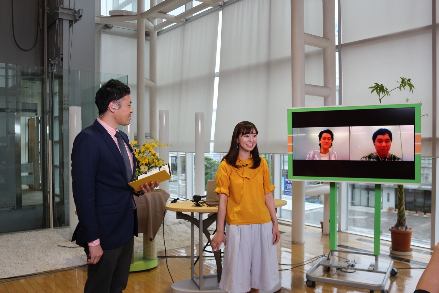「冒険発掘バラエティ 霜降り明星のあてみなげ」のワンシーン。(c)静岡朝日テレビ