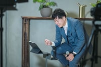 司会を務めたエハラマサヒロ。