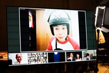 ネタを披露するバイク川崎バイク。