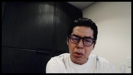 「カップヌードル『ファイナルヌードル篇』/ #オンライン飲み会に締めを」より。