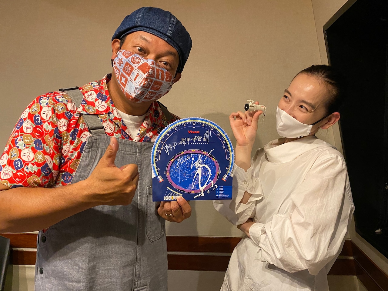 左から山口智充、篠原ともえ。(c)TOKYO FM