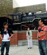 「モヤモヤさまぁ～ず2」の新撮ロケより。(c)テレビ東京