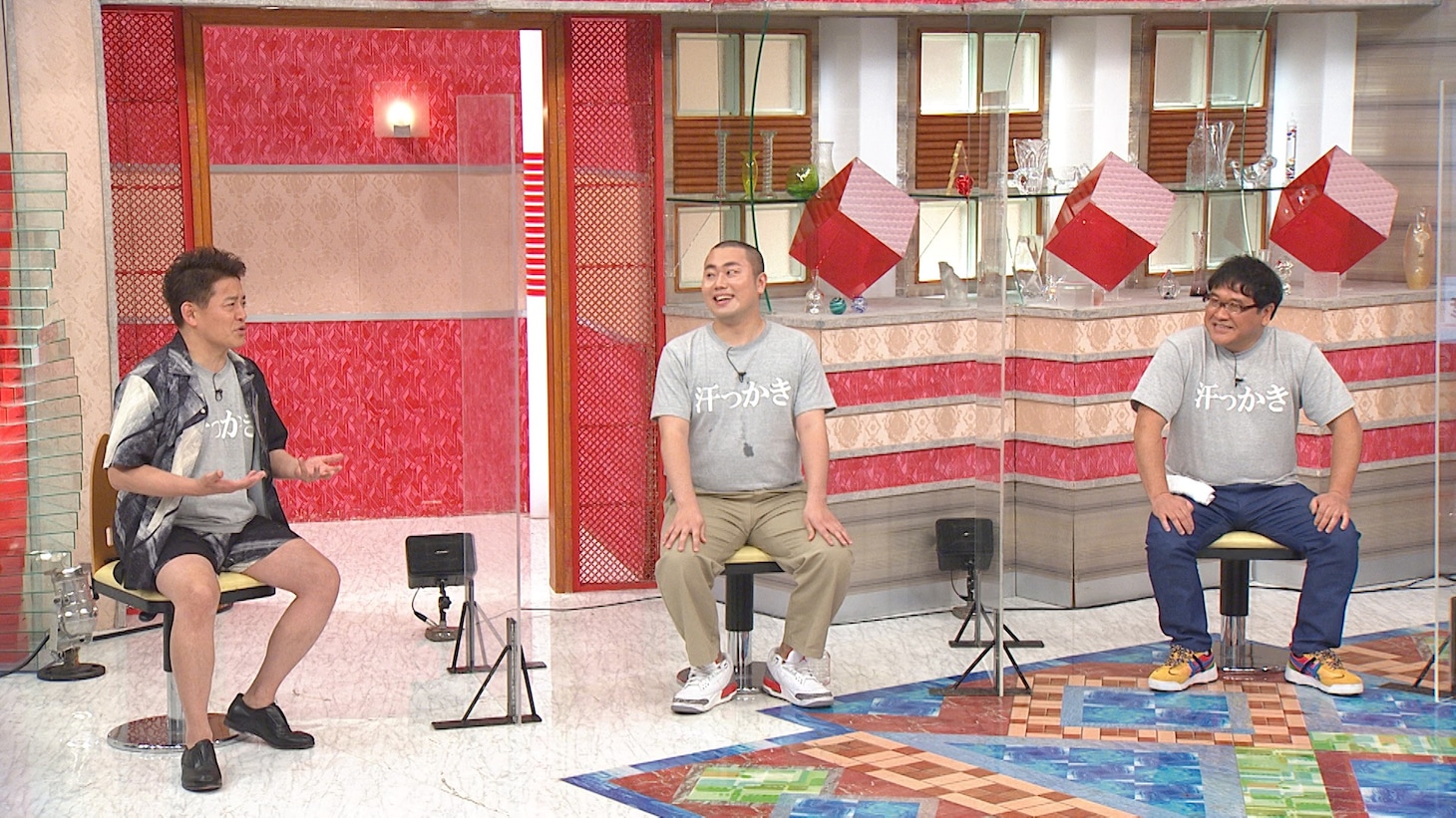 「ホンマでっか!?TV」に出演する（左から）スピードワゴン井戸田、ハナコ岡部、カンニング竹山。(c)フジテレビ