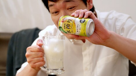 WebCM「本当においしいから選んでます 麒麟・川島明篇」より。