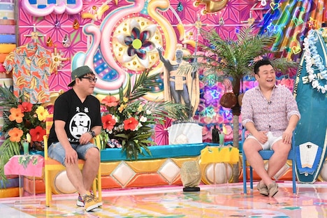 （左から）カンニング竹山、アンタッチャブル山崎。(c)テレビ朝日