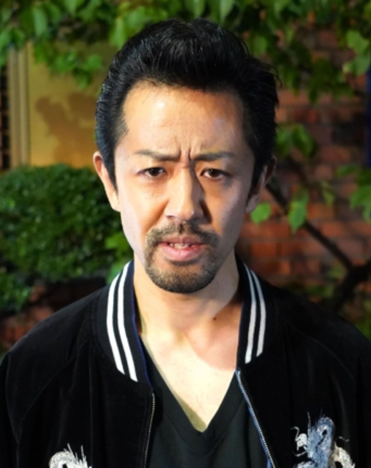 元暴力団員・本村健太を演じる濱津隆之。(c)テレビ東京
