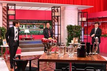 左からさまぁ～ず、内村光良。(c)日本テレビ