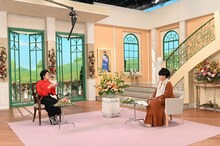 （左から）光浦靖子、黒柳徹子。(c)テレビ朝日