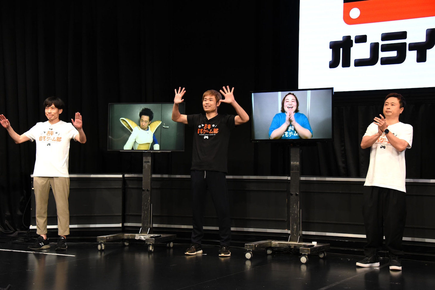 会見に登壇した（左から）インパルス板倉、R藤本、品川庄司・品川、おかずクラブ・ゆいP、次長課長・河本。