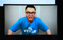 ボケが伝わらないシソンヌ長谷川。