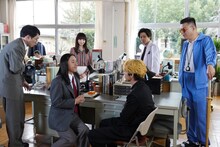 「今日から俺は!!SP」より、シソンヌの出演シーン。