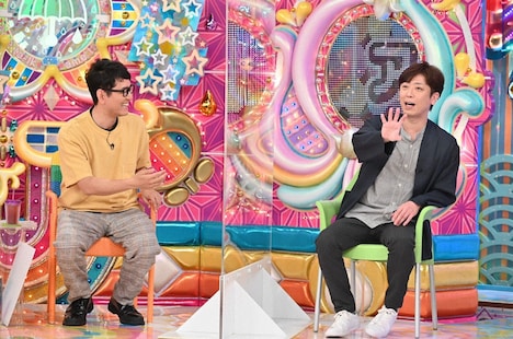 (左から)ナイツ土屋、フットボールアワー後藤。(c)テレビ朝日