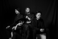 主題歌を担当するJABBER LOOP。