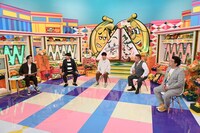 （左から）バナナマン、星野源、サンドウィッチマン。(c)TBS