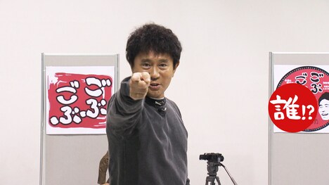 クイズに答えるダウンタウン浜田。