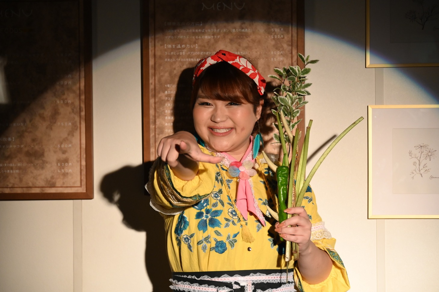 「火曜ドラマ『私の家政夫ナギサさん』」のParaviオリジナルストーリー「私の部下のハルトくん」にレギュラー出演する、りんごちゃん。(c)Paravi