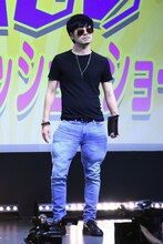 「昔サッカーやってたけど今なんの仕事してるかわからない人」に扮するGAG福井。