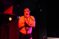 野田クリスタル主演の“胸キュンドラマ”に急遽出演することになったマヂカルラブリー村上。