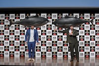 「くら寿司」オンライン新商品発表会に登壇したミルクボーイ。