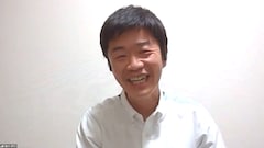 清水けんじの無音料理動画に服部ひで子が首かしげる 本当にリーダーなのかな お笑いナタリー 清水けんじの無音料理動画に服部ひで子が首かしげる 本当にリーダーなのかな お笑いナタリー