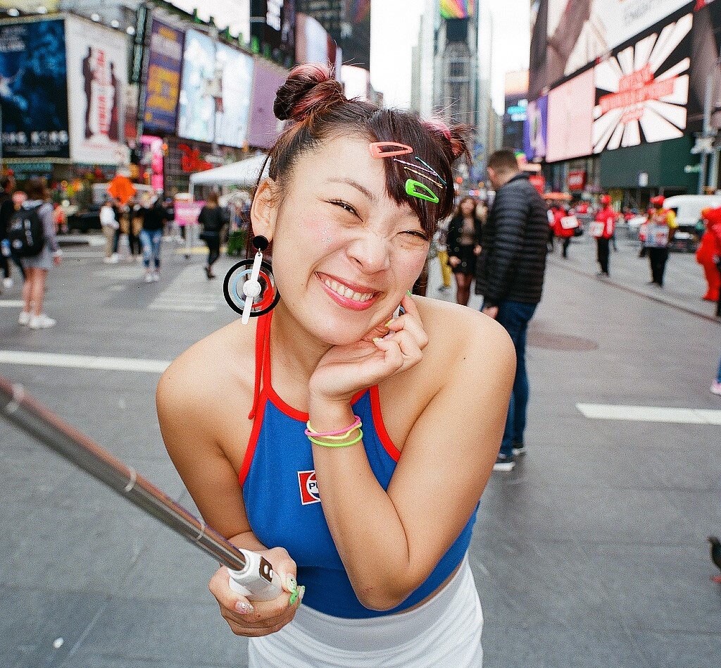 フワちゃんがテレ東でMC、フルポン村上、ホテイソン、令和ロマンら“飼育生活”挑戦