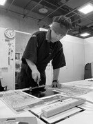 ニューヨーク屋敷のアーティスト写真。