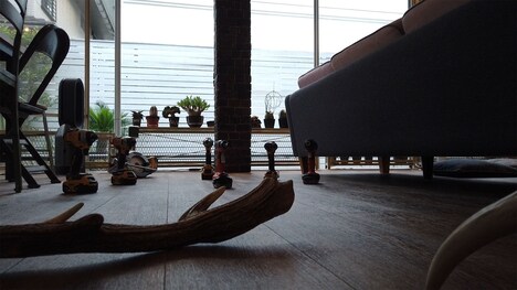 「電気ネズミとチーズ泥棒 ～泥棒くっきー！地上10cmのお宅訪問～」より。