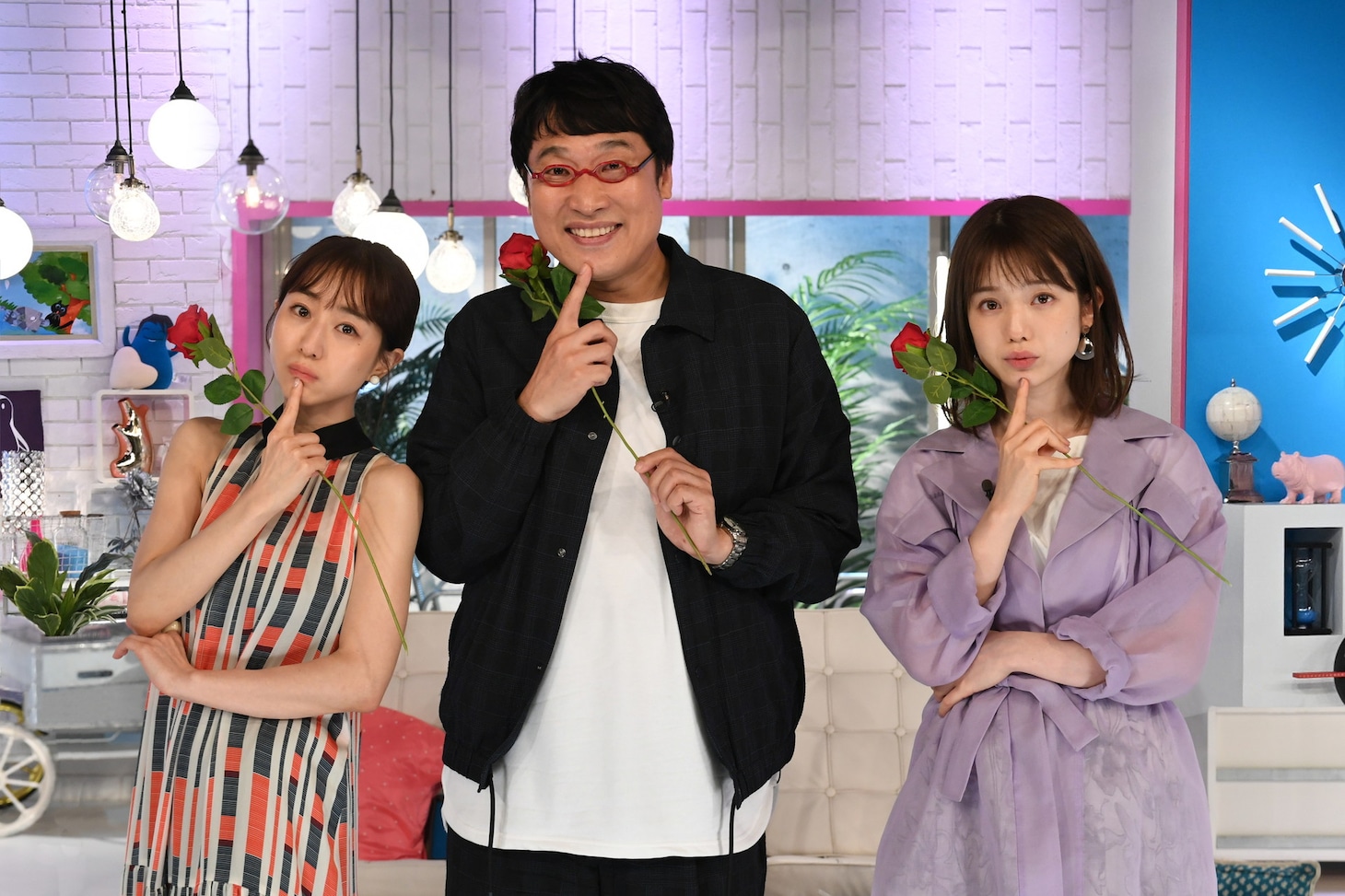 「あざとくて何が悪いの？」に出演する（左から）田中みな実、南海キャンディーズ山里、弘中綾香アナ。(c)テレビ朝日