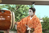 「志村けんのバカ殿様 爆笑！紅葉で乾杯スペシャル（'03.9.29）」に出演する志村けん。(c)イザワオフィス