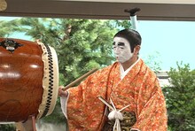 「志村けんのバカ殿様 爆笑！紅葉で乾杯スペシャル（'03.9.29）」に出演する志村けん。(c)イザワオフィス