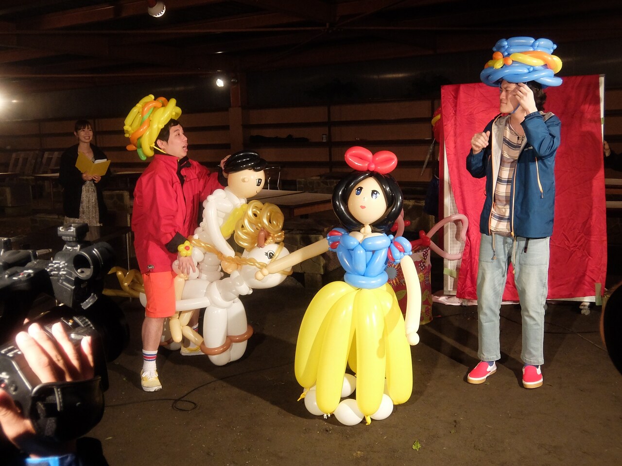 「あの霜降り明星が1分間スベり続けた」粗品が嘆いた豪雨ロケ