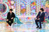 （左から）MC側ゲストの陣内智則、MCの蛍原徹。(c)テレビ朝日