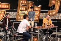 ジェラードン、フランスピアノなかがわ（後方）。(c)TBS