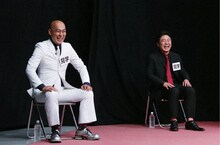 収録を見学する錦鯉。