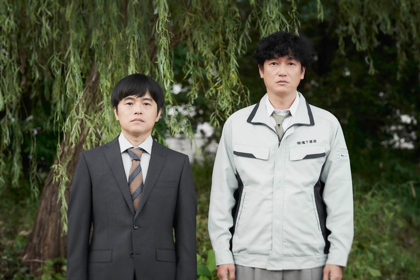 WOWOWオリジナルドラマ「殺意の道程」W主演の（左から）バカリズム、井浦新。(c)WOWOW