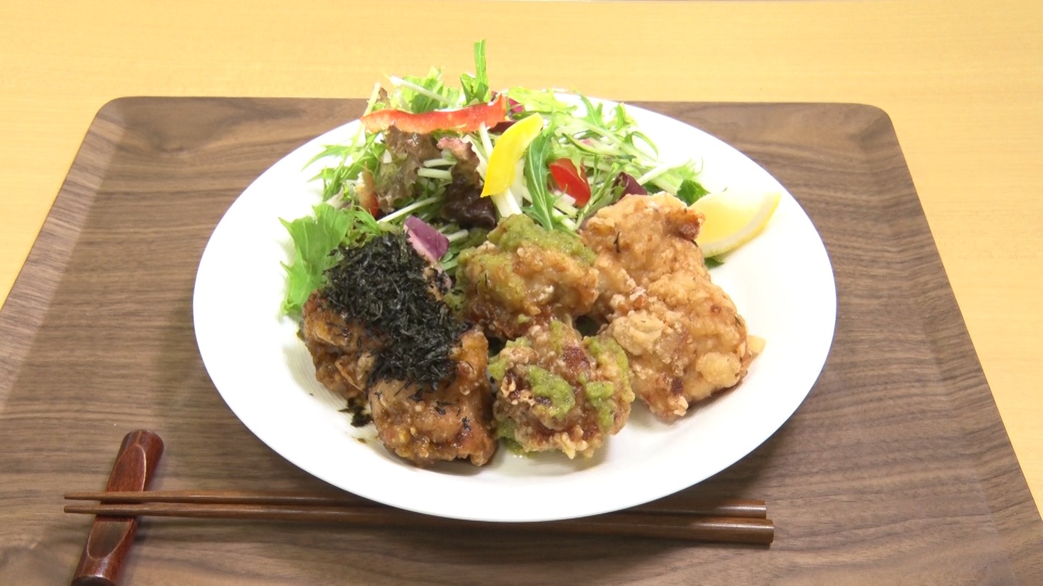 「和牛の町×ごはん」に登場する揚げ物料理。
