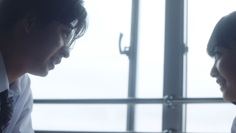 左がアインシュタイン稲田の高校時代を演じる大越晴護。