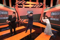 MCのサンドウィッチマンと、進行の弘中綾香アナ（右）。(c)テレビ朝日