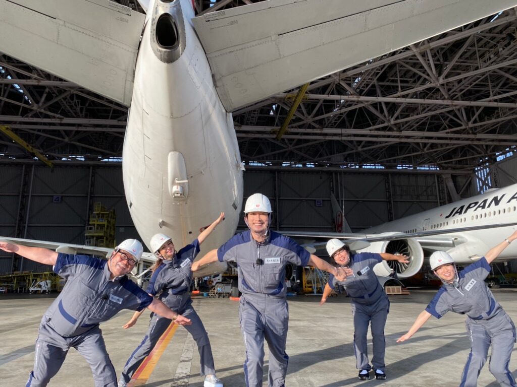 東野mc 同じもの好きなヤツら 飛行機大好き竹山や中岡が羽田空港で興奮 お笑いナタリー 東野mc 同じもの好きなヤツら 飛行機大好き竹山や中岡が羽田空港で興奮 お笑いナタリー