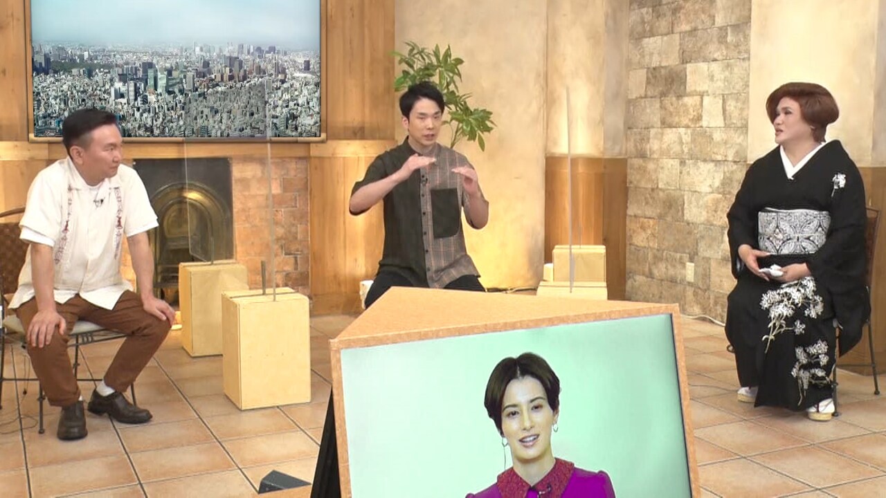 「超一流はナゼ高い？ そのワケ全部調べます」に出演する（左から）かまいたち、IKKO、MCのホラン千秋（手前）。(c)フジテレビ