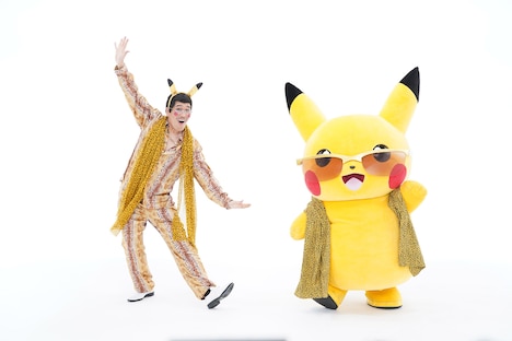 左からピコ太郎、ピカチュウ。(c)2020 Pokemon. (c)1995-2020 Nintendo/Creatures Inc. /GAME FREAK inc.
