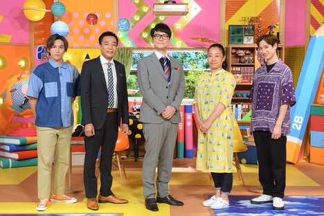 左から千賀健永、ナイツ、いとうあさこ、宮田俊哉。(c)NHK