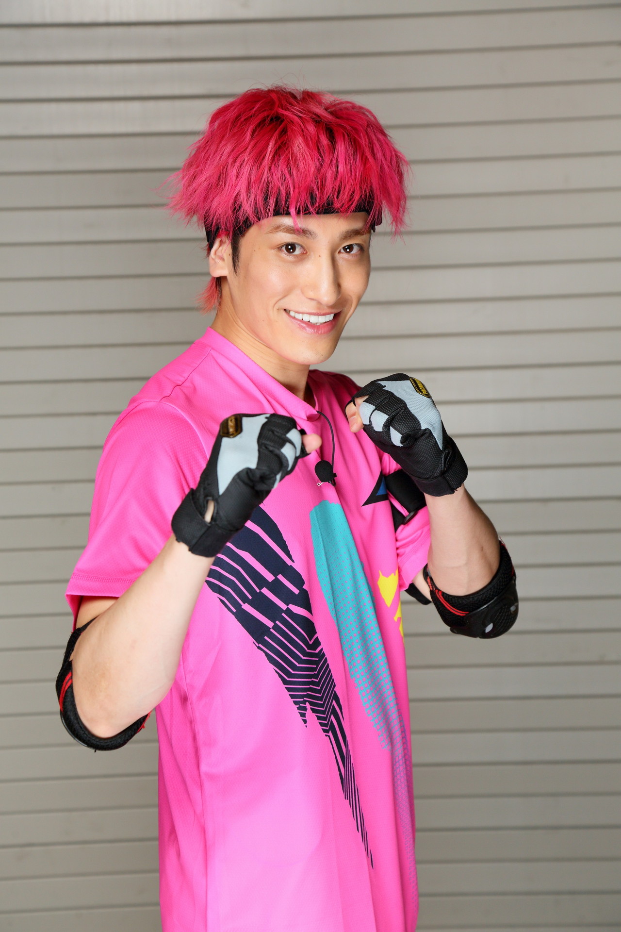 EXIT兼近 (c)フジテレビ
