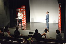 まるでトークショーをしているかのようになってしまった（左から）みなみかわ、イワイガワ・岩井ジョニ男。