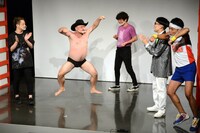 オープニングの様子。