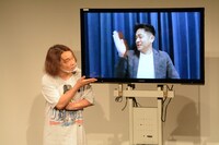 「ノーセンスうちでボケよう」の様子。